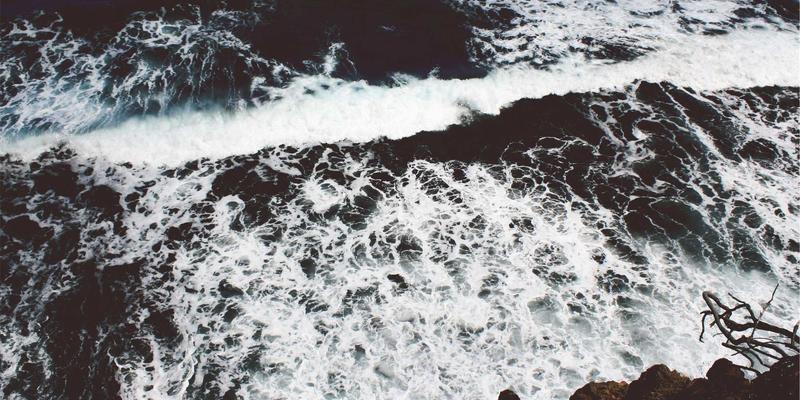 OKCZX时事新闻档案数字化：从故纸堆到数据库，历史报道的当代价值再发现