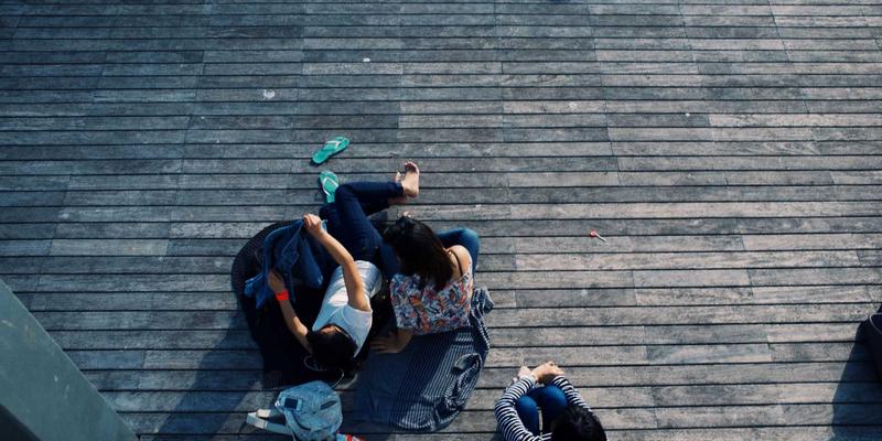 后真相时代的新闻专业主义：信息门户如何通过事实核查对抗情绪化传播