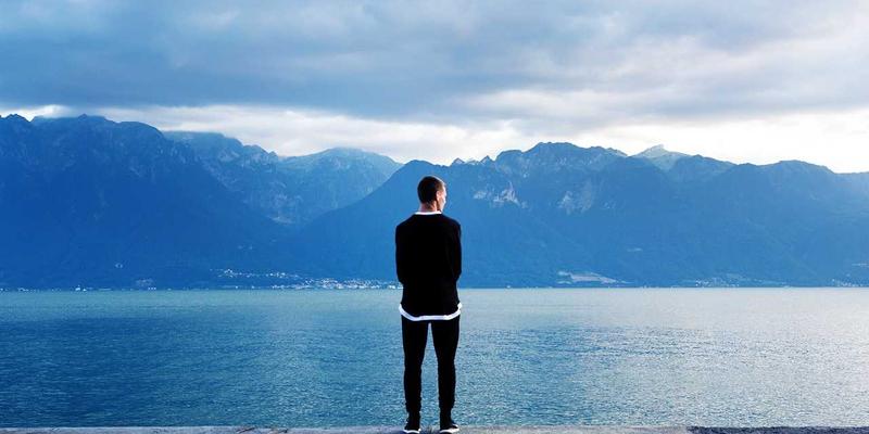 新闻29：在资讯爆炸时代，如何通过专业信息门户高效获取时事价值