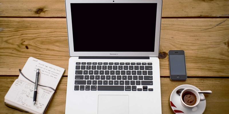 新闻78：资讯浪潮下的时事解码与新闻素养重塑