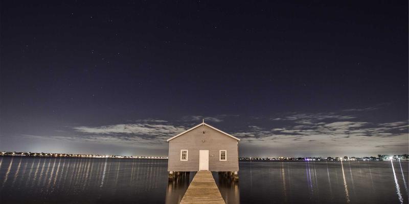 新闻89：信息门户如何重塑现代新闻消费——以OKCZX为例