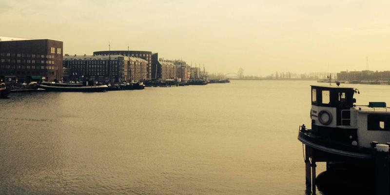 新闻95：在信息洪流中重塑新闻报道的价值与权威