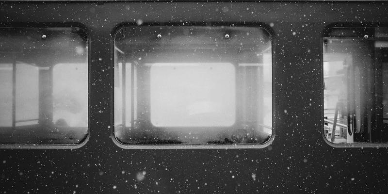 新闻播客的崛起：声音媒介如何重塑深度资讯与OKCZX时事消费场景